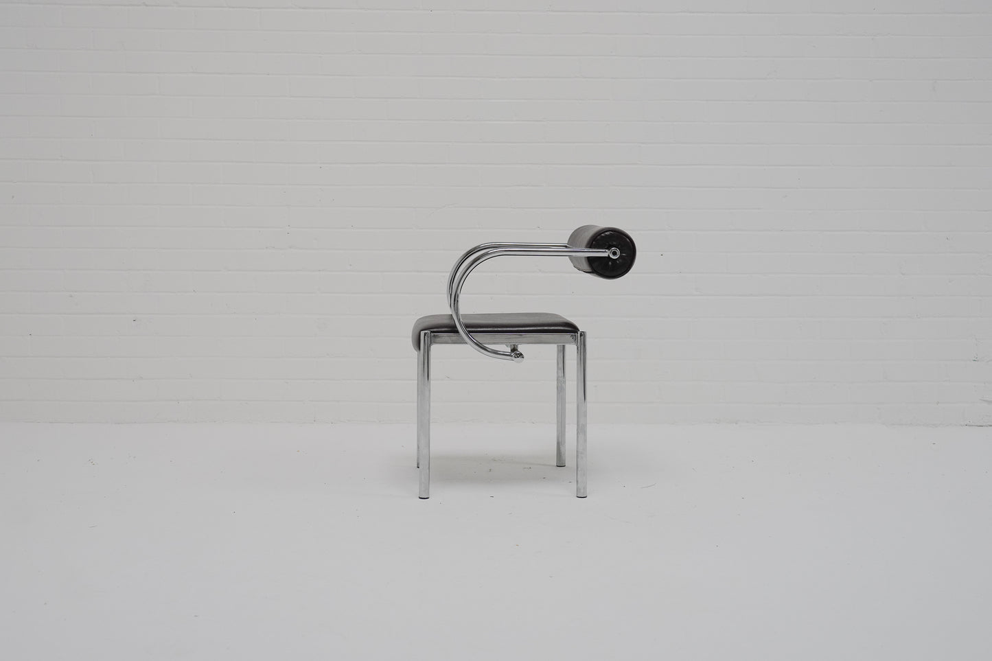 Cadires d'estil tubular Arcadia de Paolo Piva