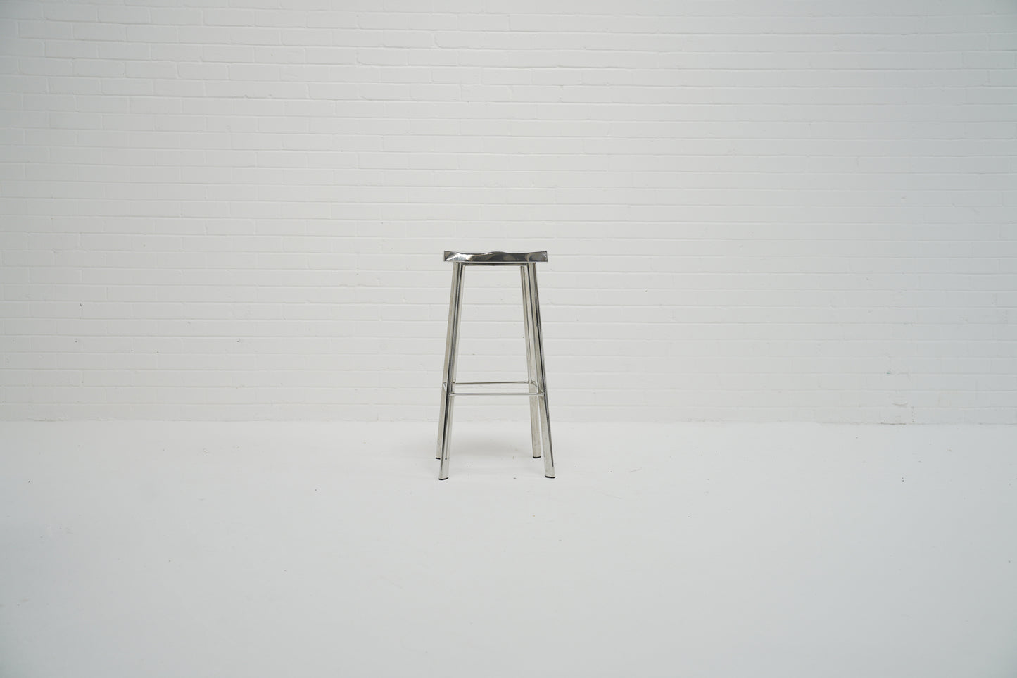 Nuevo Living Icon Stool